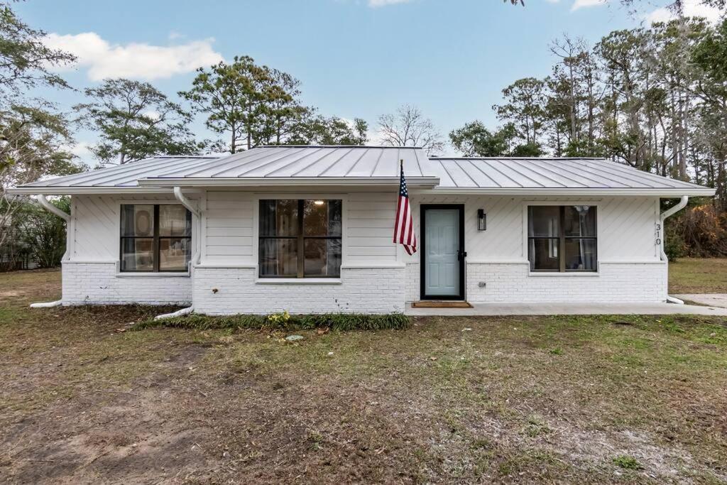 Island Joy - Newly Renovated/Walk To The Beach! Oak Island Exterior foto
